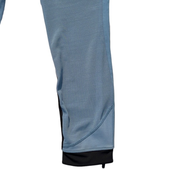 Lululemon Zip The Line Crop 23" Black / Utility Blue Size 6 - Picture 13 of 15